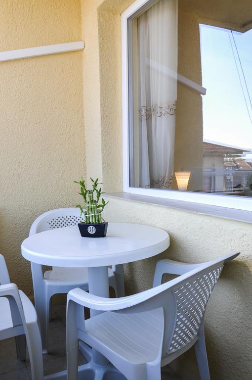 Derelli Elegance Apartament *
